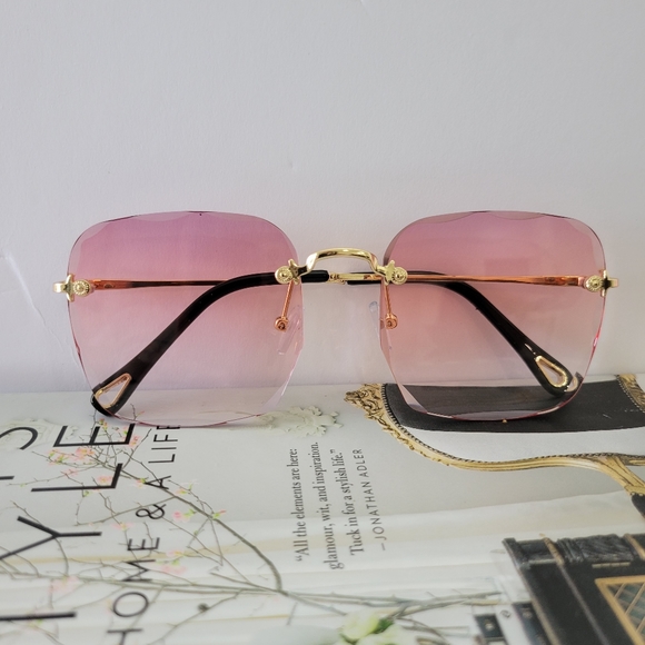 Fashion Sunglasses - Picture 5 of 5